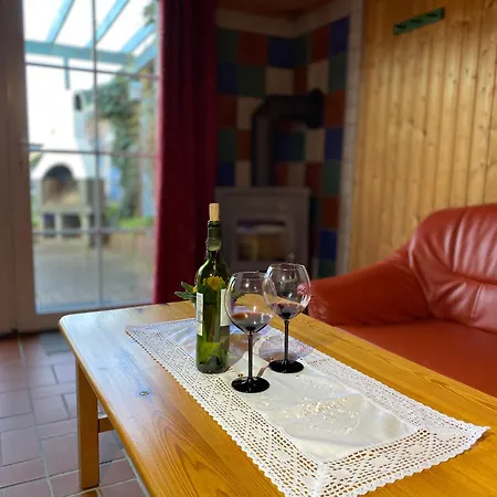 Ferienapartment Henriettenhof Mit Kamin, Terrasse Und Sauna, Ruhig Fuer 2 Personen *