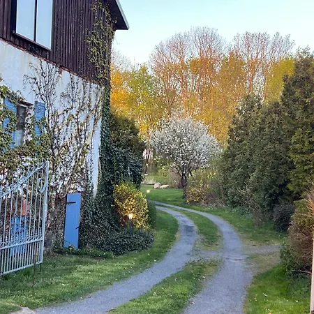 Ferienapartment Henriettenhof Mit Kamin, Terrasse Und Sauna, Ruhig Fuer 2 Personen